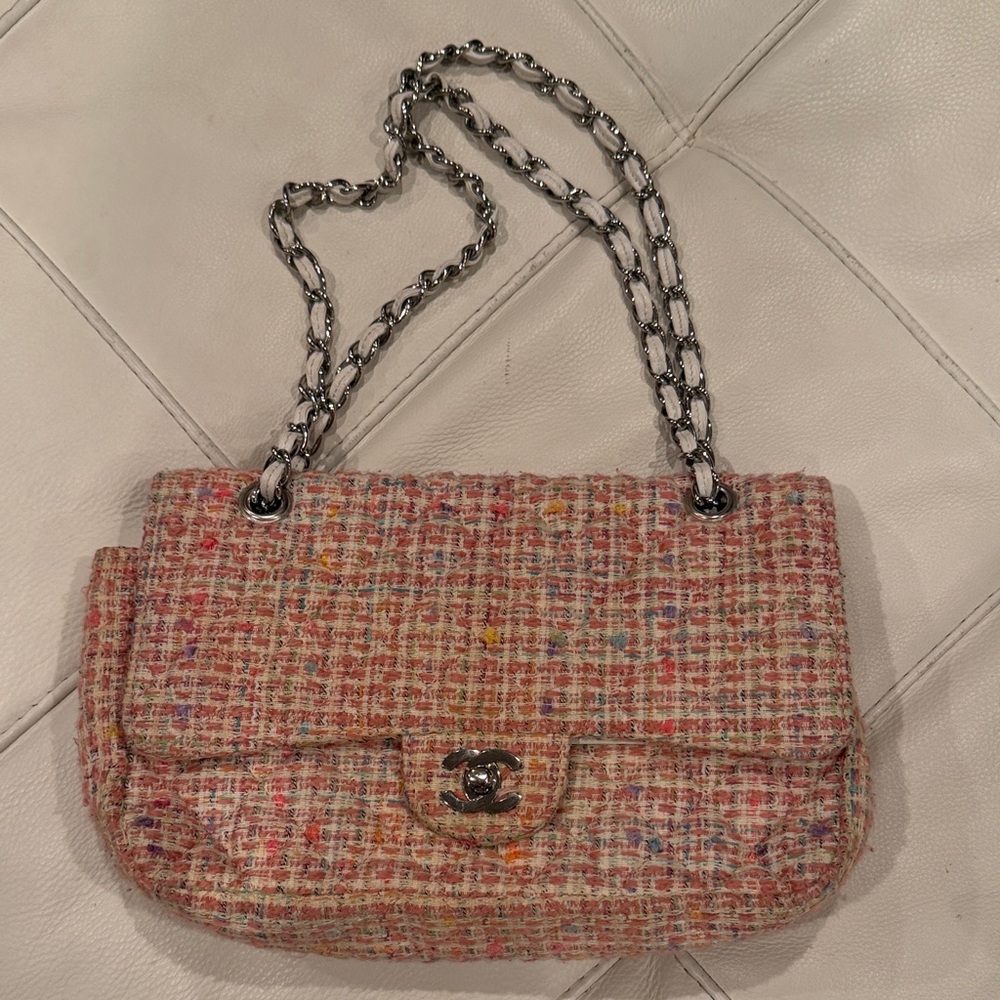 CHANEL Multicolor Pink Tweed Shoulder Bag with Silver Chain